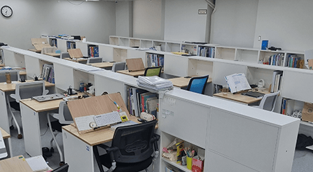 독학관 스터디 공간